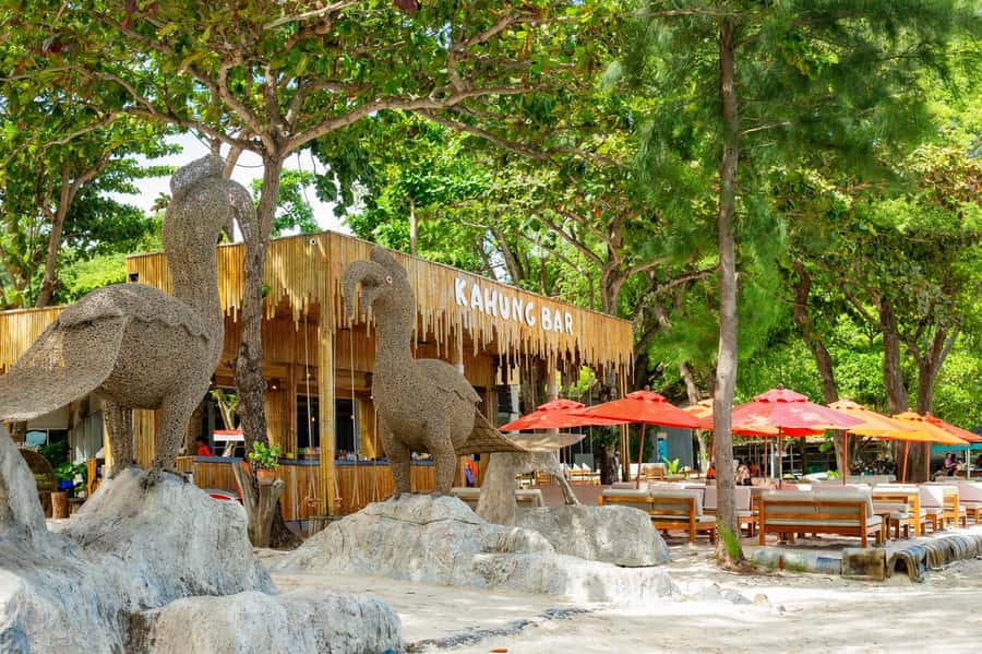 From Phuket: Coral Island Kahung Beach Speedboat Trip - The return to Phuket and the real length of the day