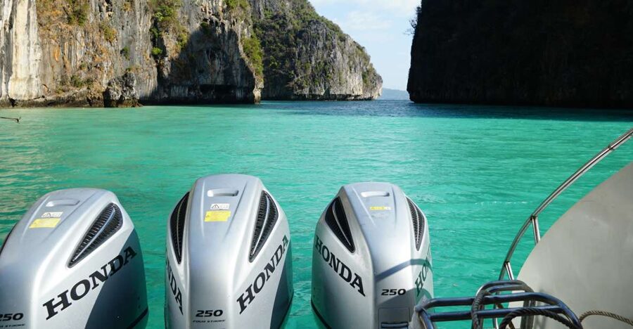From Phuket: Phi Phi Islands Speedboat Trip & Lunch - Maya Bay and the Film Connection