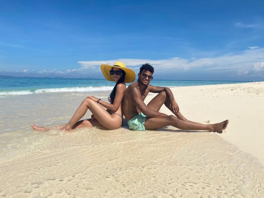 From Phuket: Phi Phi Islands Speedboat Trip & Lunch - Lunch and a Quieter Break at Laemtong Beach