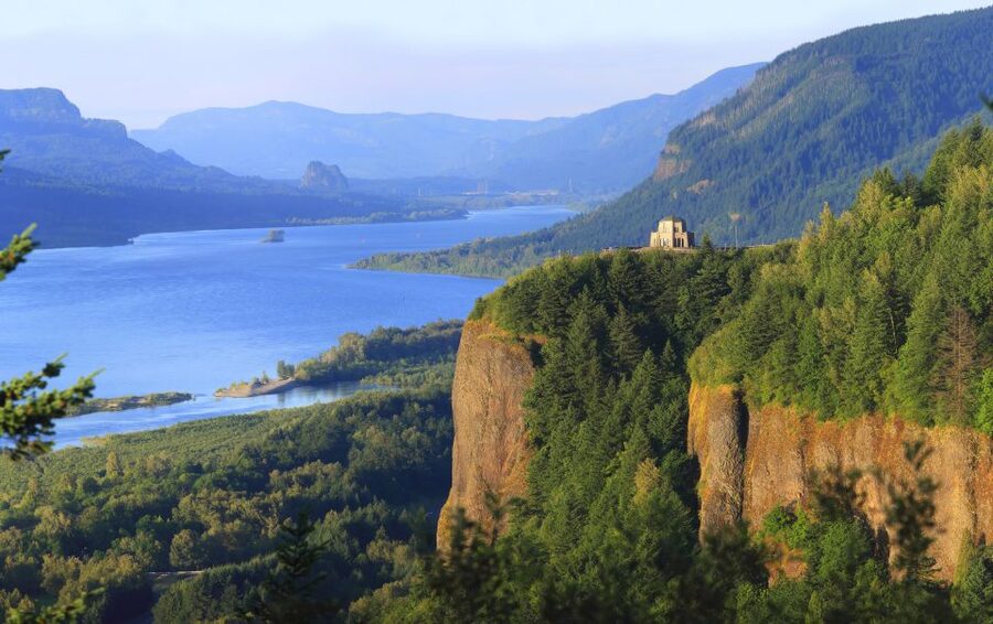 From Portland: 7 Wonders of the Gorge Jetboat Cruise - Cape Horn, Crown Point, and Rooster Rock