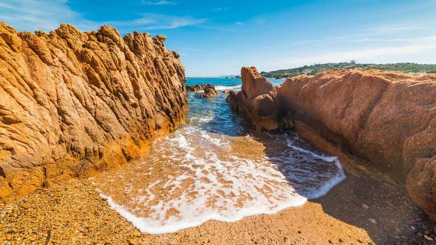 From Porto Rotondo: RIB tour of Porto Cervo's beaches - Who will enjoy this boat trip most?