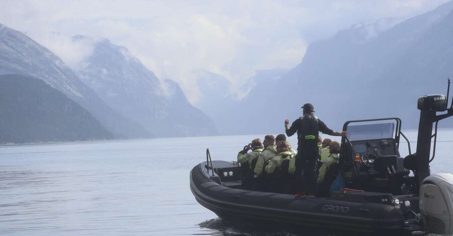 From Stavanger: RIB Tour to Lysefjord - The first 30 minutes: leaving Stavanger at speed