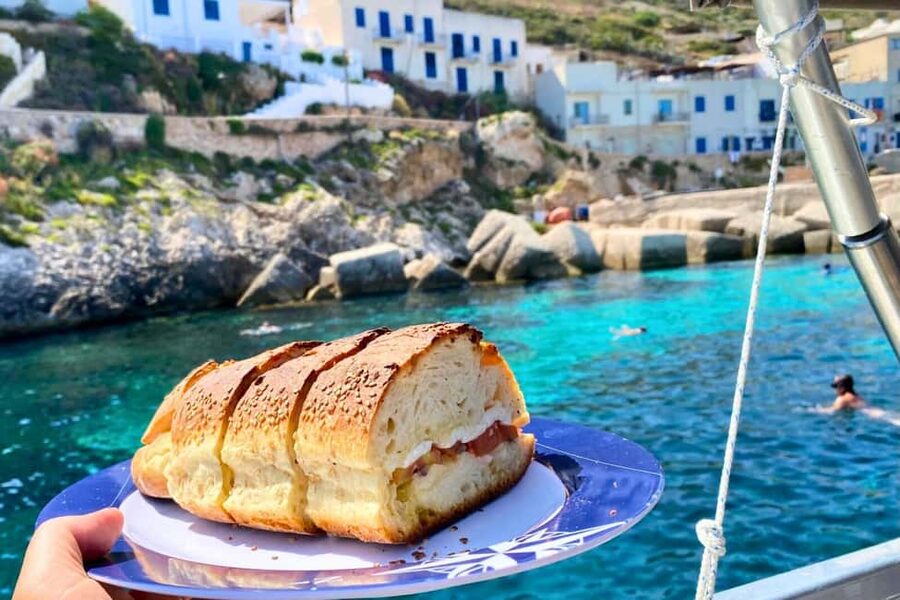From Trapani: Egadi Islands Tour by RIB to Favignana and Levanzo with Lunch - Grotta degli Innamorati adds a more intimate stop