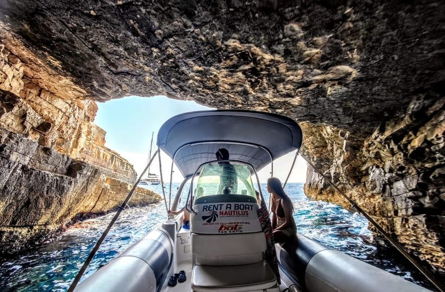 From Vis: Speedboat tour - Vis, Biševo & Blue Cave (shared) - Parja Bay shows Vis’s military past