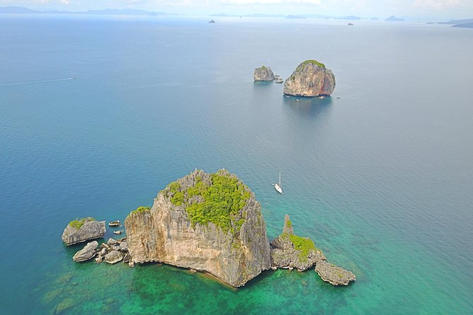 Full-Day Private Phi Phi Islands Speedboat Charter - Lunch, snorkeling gear, and what is really included