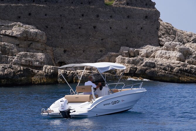 Full Day Private Tour from Sorrento to Capri by speedboat - White and Green Grottos from the water