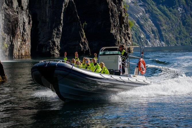 Geiranger: RIB Fjordsafari Geirangefjord - Who should book this Geirangerfjord safari?