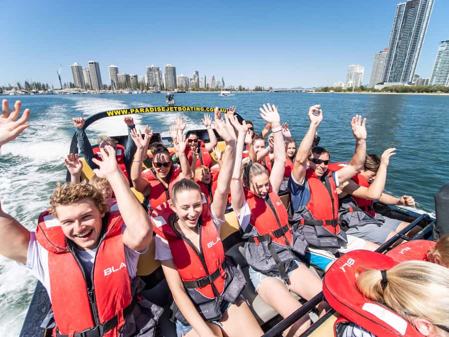 Gold Coast: 1-Hour Extreme Jet Boat Ride - First through the canals, then onto the Broadwater