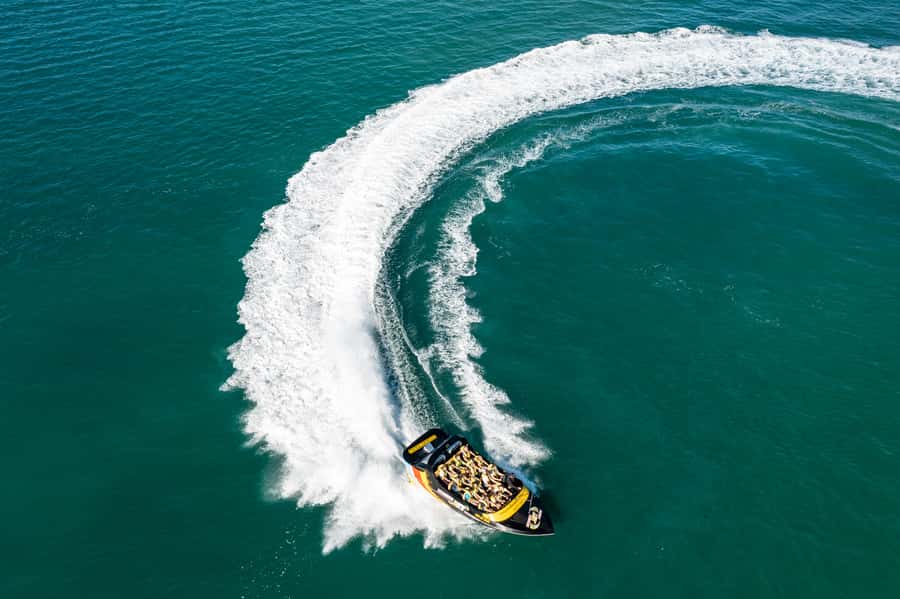 Gold Coast: 1-Hour Extreme Jet Boat Ride - Starting at the river end of Cavill Avenue