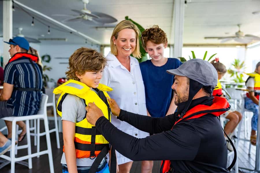 Gold Coast: Jet Boat Ride & Sea World Entry Ticket - Should you book the Arro Jet and Sea World combo?