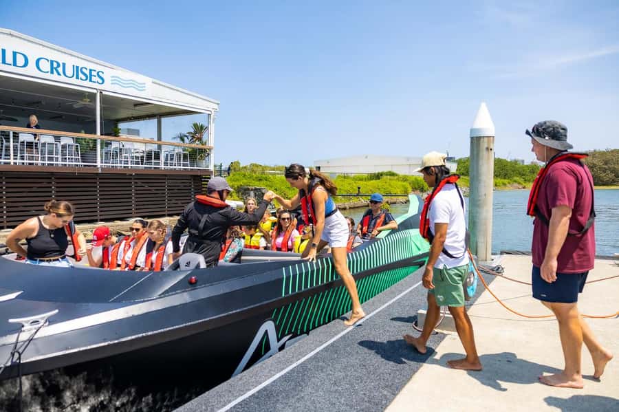 Gold Coast: Jet Boat Ride & Sea World Entry Ticket - Is $105 good value?