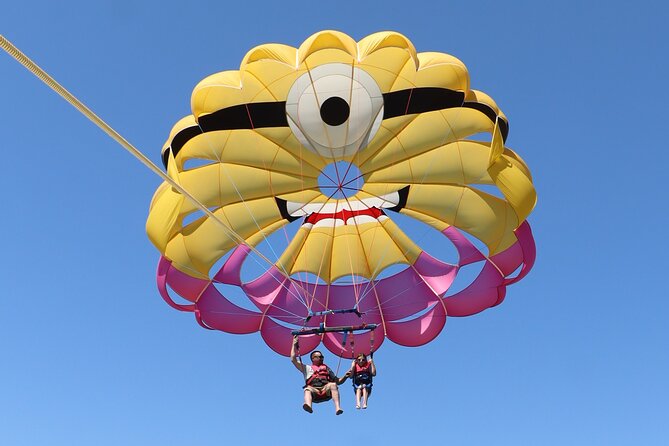 Gold Coast & Surfers Paradise - Parasail & V8 Jetboat Combo - What the small-group limit means