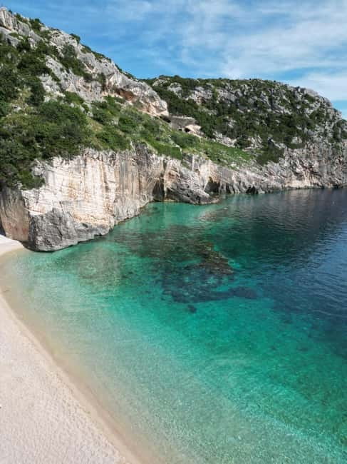 Grama Bay Speedboat Tour Vlore - The short coves: Inglesi and Nezhaj