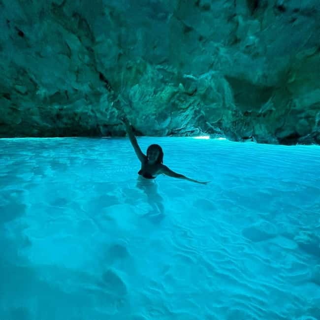 Grama Bay Speedboat Tour Vlore - What the $94 price really includes