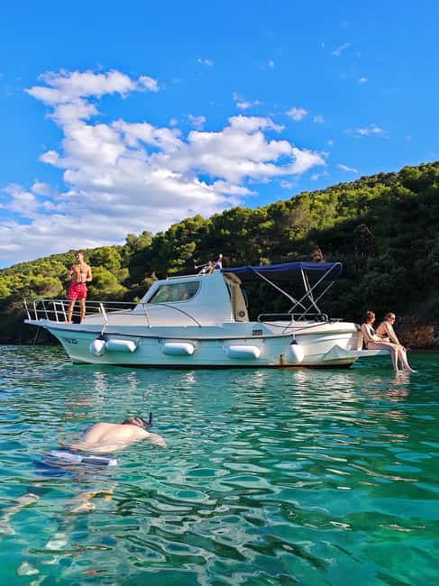 half day group speedboat tour of the islands around Zadar - Leaving Zadar by speedboat