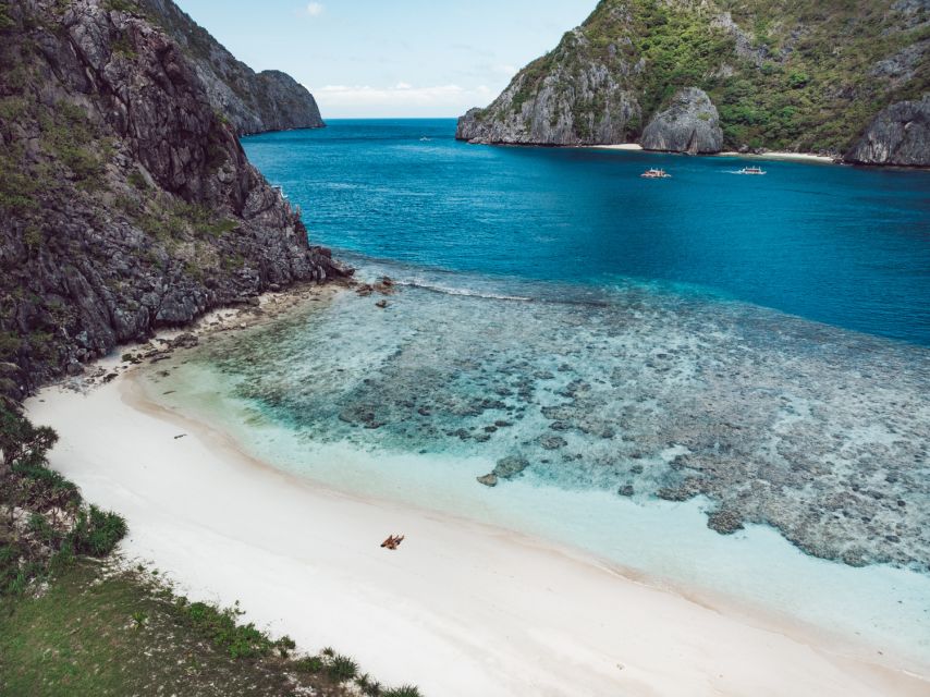 Half-Day Seasation Premium Speedboat Group Island Hopping - Who should book this three-hour island trip?