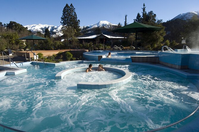 Hanmer Springs Thermal Pools and Jet Boat Day Trip from Christchurch - Lunch and a short look around town