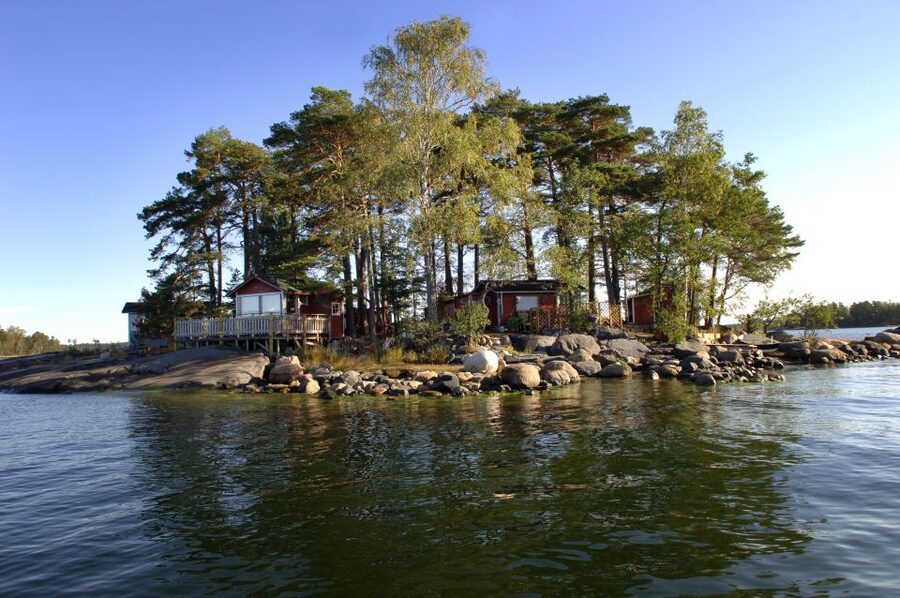 Helsinki: Archipelago RIB Boat Tour with BBQ Lunch and Sauna - The return ride to Helsinki