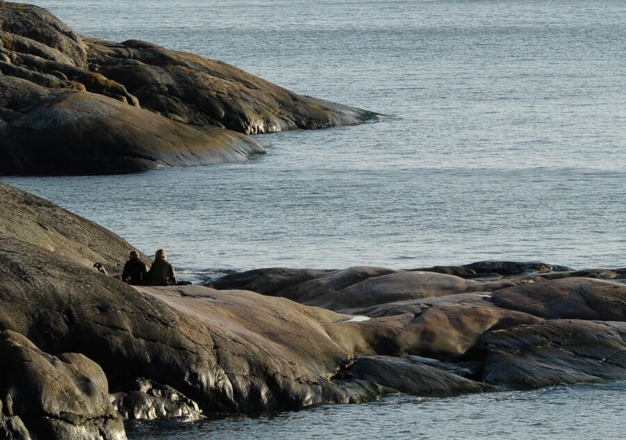 Helsinki: City and Outer Islands Guided RIB Boat Tour - Löyly, sea swimming, and the old shipyard