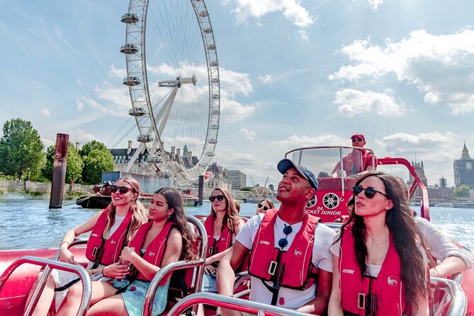 High-Speed Thames River Speedboat in London - The high-speed run near Canary Wharf