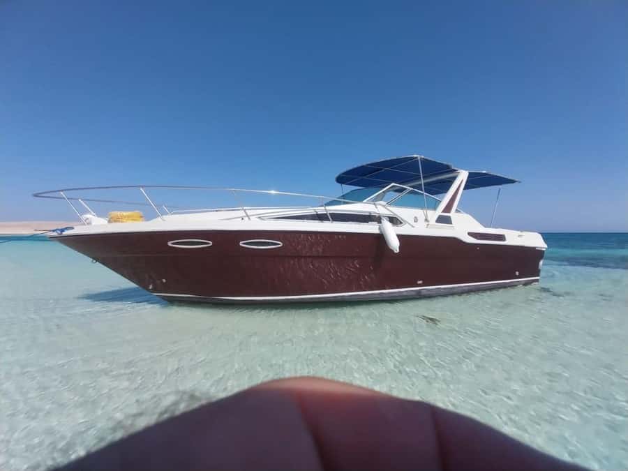 Hurghada: Private Luxury Speedboat W Snorkelling & Fruits - Key points at a glance