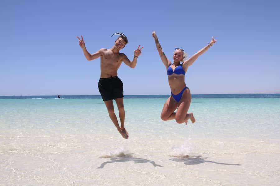 Hurghada: Private Speedboat To Bayoud Islands From El Gouna - Gouna dolphins and the first two hours on the water