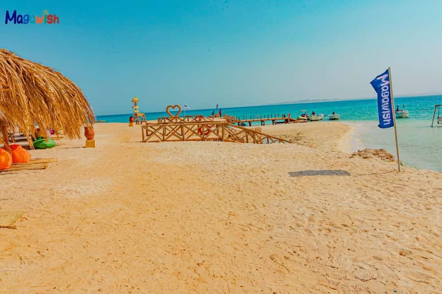 Hurghada : Sunset & Barbecue at Magawish Island By Speedboat - Getting from your hotel to the harbor