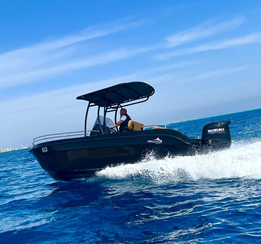 Hurghada: White Island Speedboat Tour, Snorkeling, & Lunch - Key points at a glance