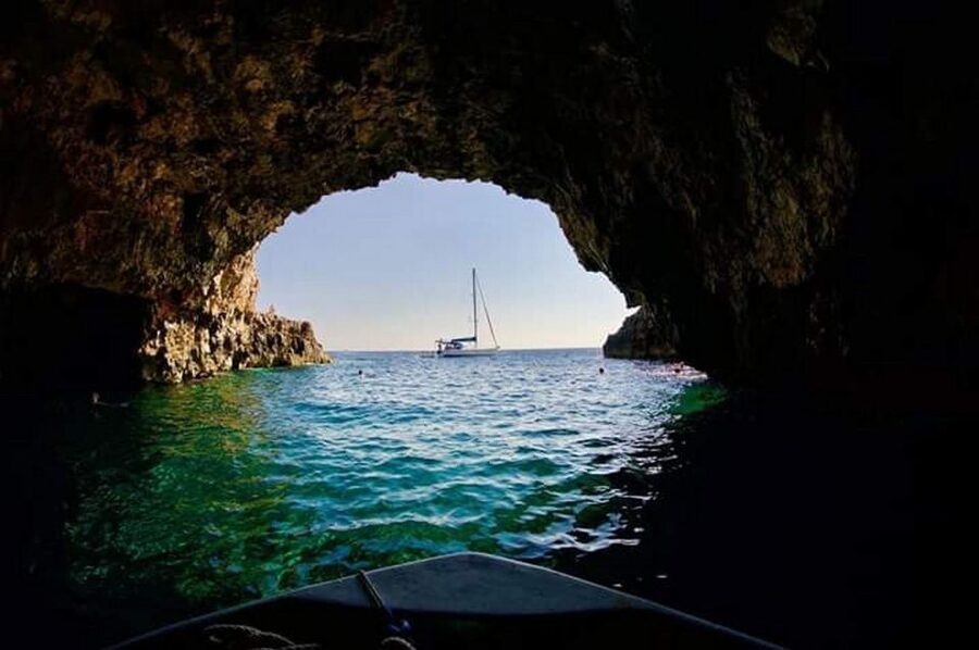 Hvar:Blue & Grenn Cave and Vis Island Private Speedboat Tour - What is included, and what you should bring