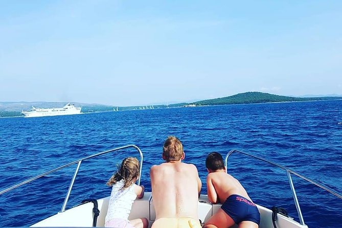 Hvar-Brac-Solta speedboat tour from Split or Trogir - Hvar Town and the Pakleni Islands in two hours