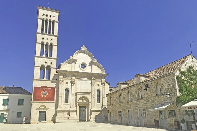 Hvar & Pakleni islands - Private speedboat tour - The skipper and the feel of the day