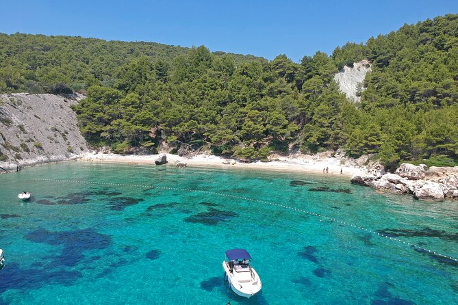 Hvar & Pakleni islands - Private speedboat tour - Who should book this island day