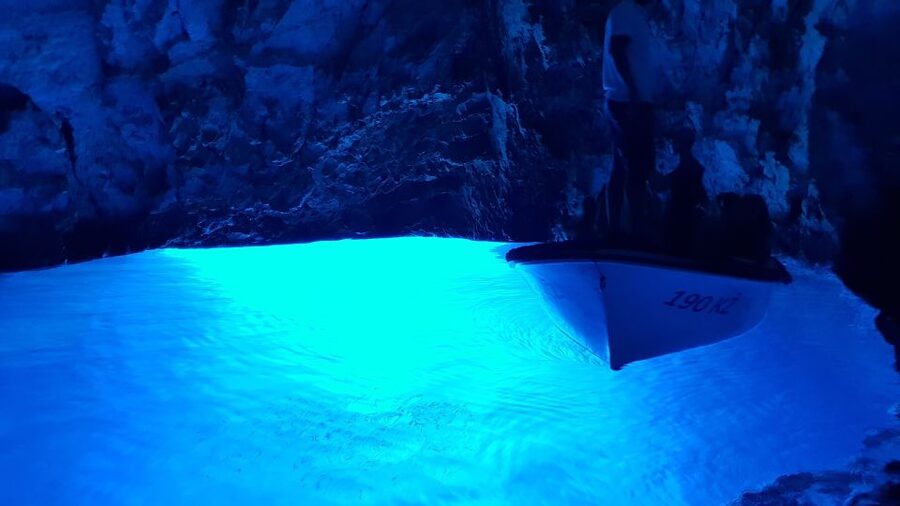 Hvar: Private Blue Cave and Vis Speedboat Tour - Why a private Vis speedboat day makes sense