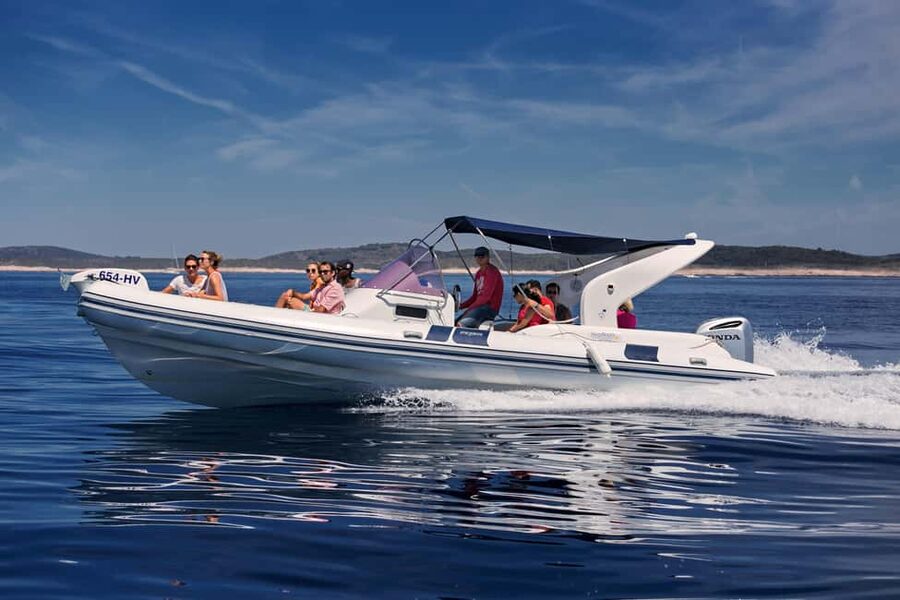 Hvar: Sunset and Pakleni Islands with a Speed Boat - A Few Practical Ways to Improve the Experience