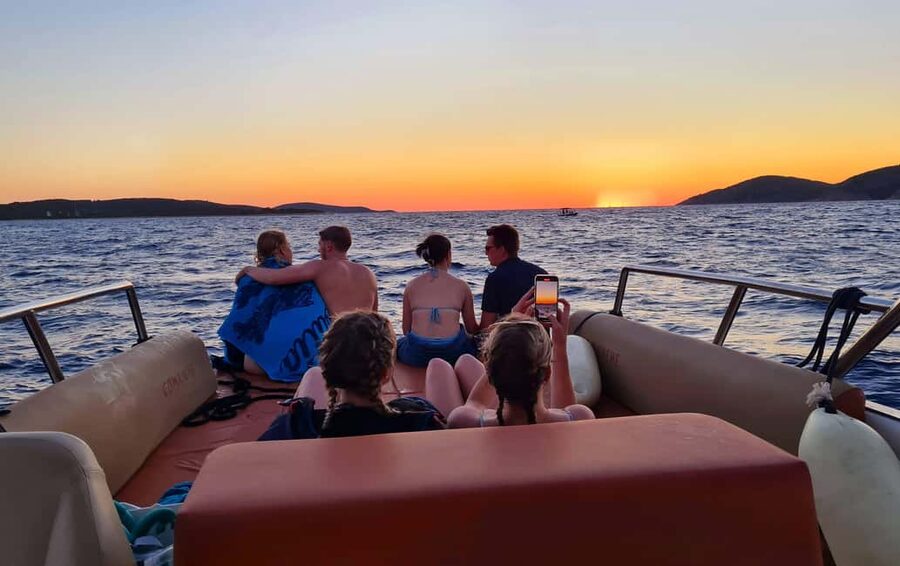 Hvar: Sunset and Pakleni Islands with a Speed Boat - Galesnik, Jerolim, and Carpe Diem From the Water