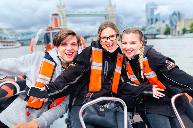 Iconic Sights of London: High-Speed Boat Trip - Opening the throttle toward Canary Wharf