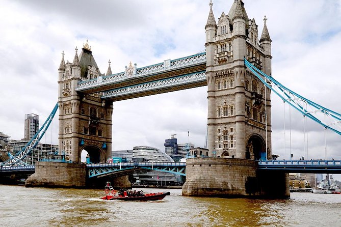 Iconic Sights of London: High-Speed Boat Trip - What the $67.96 price really buys