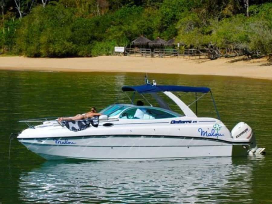 Idyllic Islands Private Speedboat Tour in Paraty - Meeting the boat in Paraty