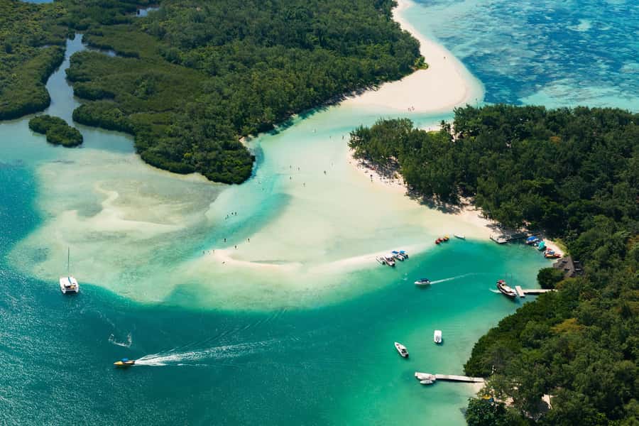 Ile aux Cerfs: Island & Waterfall Speedboat Tour with Lunch - Returning to Ile aux Cerfs or heading home