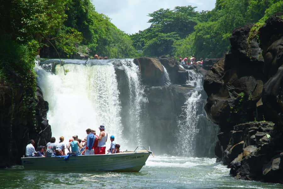 Ile aux Cerfs: Island & Waterfall Speedboat Tour with Lunch - What the $55 price really covers