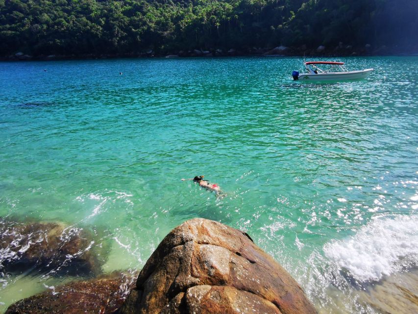Ilha Grande: 360° Circumnavigation Speed Boat Tour - 8h - Who should book, and who should think twice