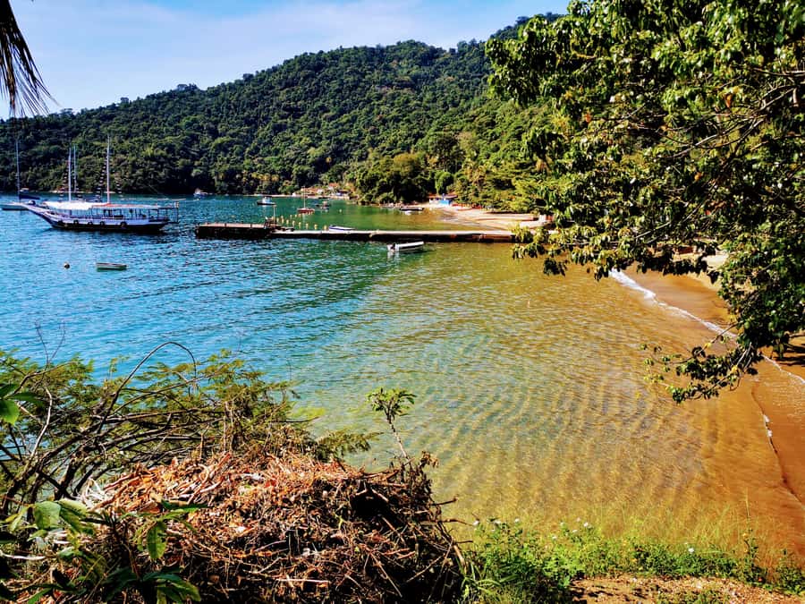 Ilha Grande: 360° Circumnavigation Speed Boat Tour - 8h - Lunch, cruising, and the final stretch