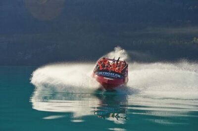 Interlaken: Scenic Jetboat Ride on Lake Brienz