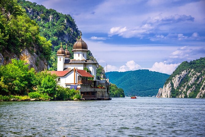 Iron Gate NP Tour with 1-hour speedboat ride + 2 viewpoints - Why this eastern Serbia day trip is worth your time