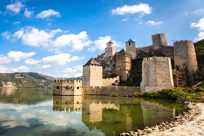 Iron Gate NP Tour with 1-hour speedboat ride + 2 viewpoints - Lepenski Vir, an 8,000-year-old settlement