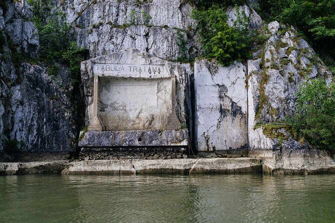 Iron Gate NP Tour with 1-hour speedboat ride + 2 viewpoints - Two viewpoints above the Danube