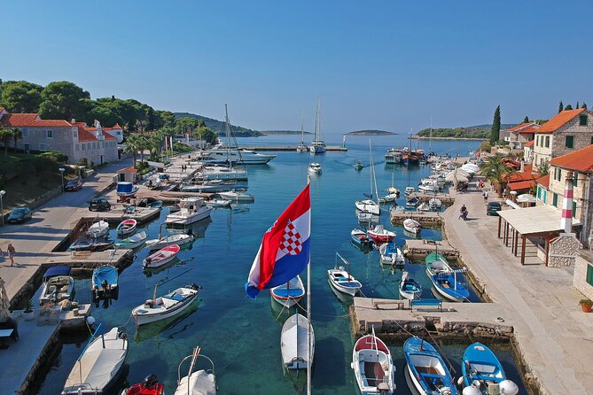 Islands Brač, Šolta & Blue lagoon - Private speedboat tour - What the speedboat and private format add