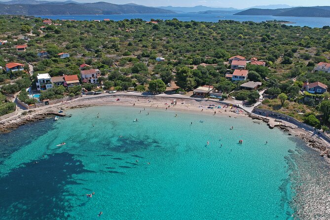 Islands Brač, Šolta & Blue lagoon - Private speedboat tour - Necujam Bay and its underwater attraction