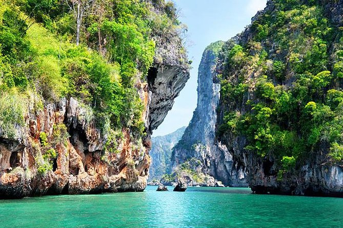 James Bond Island by Speedboat - Swimming and snorkeling at Naka Island