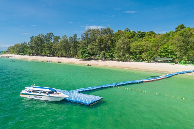 James Bond Island by Speedboat and Canoe at Hong Island - Hong Island is the best place to paddle